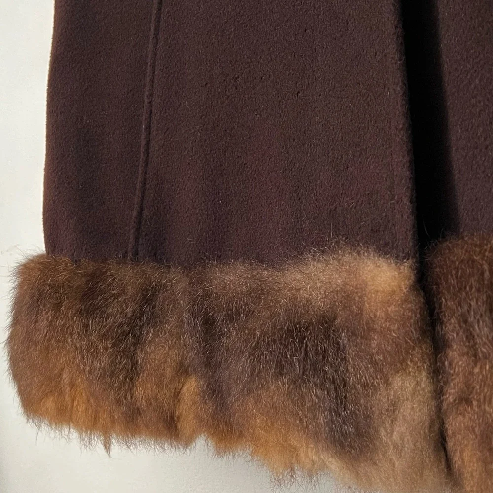 VINTAGE/ 70s heavyweight wool + plush fur trim coat - Picture 5 of 5